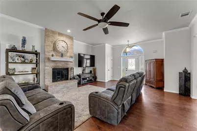 185 Broadmoor Street, Marble Falls, TX 78654 - Photo 7