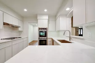 4 Valley View Ln, New Braunfels, TX 78130 - Photo 13