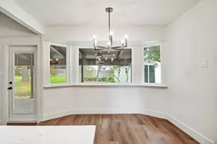 4 Valley View Ln, New Braunfels, TX 78130 - Photo 11