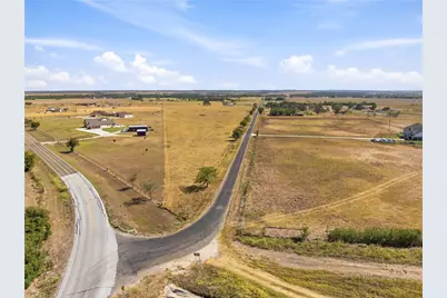 1950 County Road 470, Coupland, TX 78615 - Photo 29