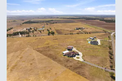 1950 County Road 470, Coupland, TX 78615 - Photo 7