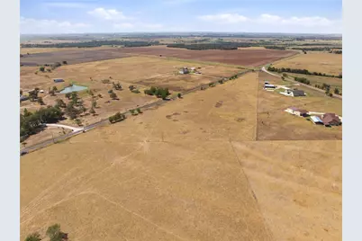 1950 County Road 470, Coupland, TX 78615 - Photo 5