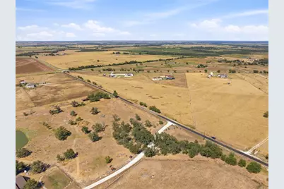 1950 County Road 470, Coupland, TX 78615 - Photo 15