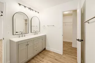 302 Phillips St, Hutto, TX 78634 - Photo 15