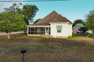 202 Willow St, Pflugerville, TX 78660 - Photo 5