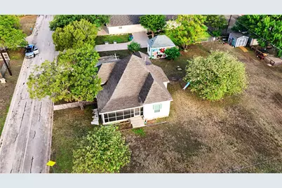 202 Willow Street, Pflugerville, TX 78660 - Photo 11