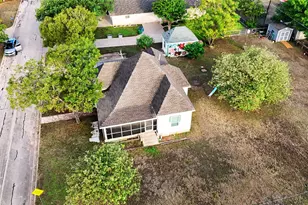202 Willow St, Pflugerville, TX 78660 - Photo 11