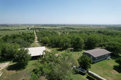 14650 Graef Road, Creedmoor, TX 78610 - Photo 21