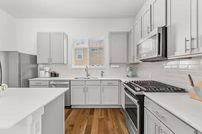 6800 Menchaca Road #37, Austin, TX 78745 - Photo 9