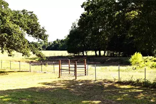 1414 Co Rd 320, Rockdale, TX 76567 - Photo 25