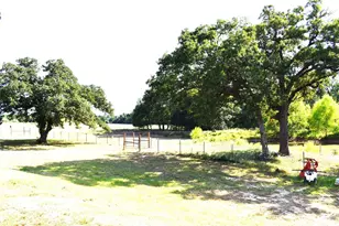 1414 Co Rd 320, Rockdale, TX 76567 - Photo 23