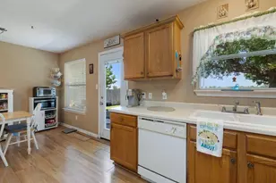 306 Lydia Ln, Thrall, TX 76578 - Photo 13
