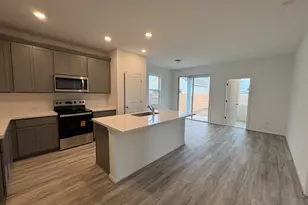 103 Cherry Blossom Ln, Taylor, TX 76574 - Photo 5