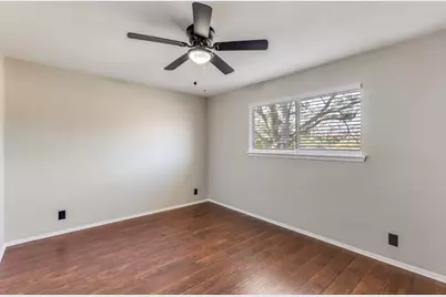12901 Lamplight Village Avenue, Austin, TX 78727 - Photo 15