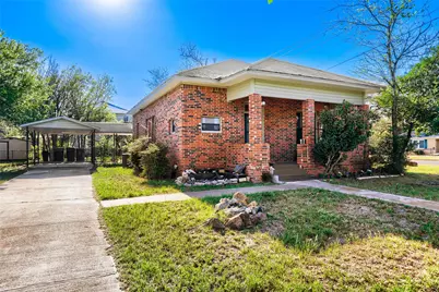 208 N Avenue B, Elgin, TX 78621 - Photo 3
