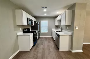 206 W N Loop Blvd, Austin, TX 78751 - Photo 3