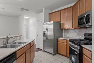 9201 Brodie Ln, Austin, TX 78748 - Photo 7