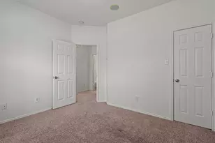 9201 Brodie Ln, Austin, TX 78748 - Photo 21