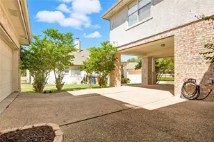 10608 Portrush Ct, Austin, TX 78747 - Photo 37