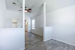 215 Estate Dr, Hutto, TX 78634 - Photo 11