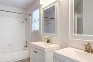 215 Estate Dr, Hutto, TX 78634 - Photo 15