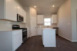 4512 Beacon Bay Dr, Austin, TX 78747 - Photo 5