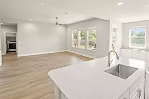 21705 Patton Dr, Lago Vista, TX 78645 - Photo 9