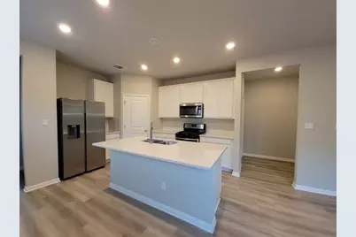 908 Main Street, Hutto, TX 78634 - Photo 7