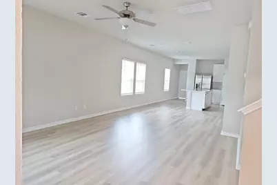 908 Main Street, Hutto, TX 78634 - Photo 5