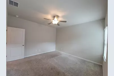 908 Main Street, Hutto, TX 78634 - Photo 11