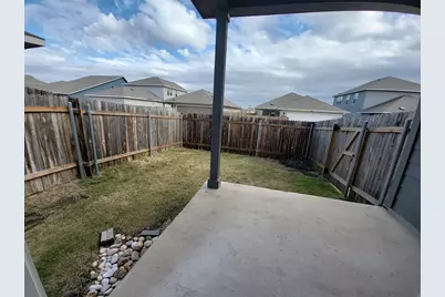 908 Main Street, Hutto, TX 78634 - Photo 19