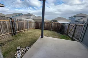 908 Main St, Hutto, TX 78634 - Photo 19