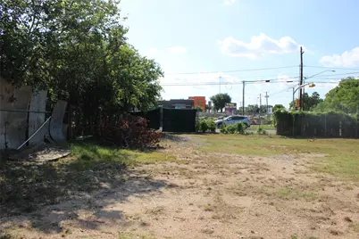 7109 Bennett Avenue, Austin, TX 78752 - Photo 15