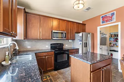 326 Comal Run, Hutto, TX 78634 - Photo 9