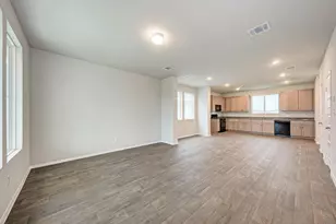 158 Daylily Dr, Elgin, TX 78621 - Photo 7