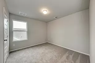 158 Daylily Dr, Elgin, TX 78621 - Photo 27