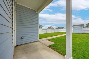 158 Daylily Dr, Elgin, TX 78621 - Photo 31