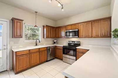 220 Flinn Street, Hutto, TX 78634 - Photo 7