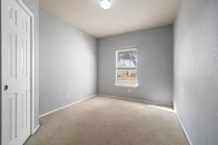 220 Flinn St, Hutto, TX 78634 - Photo 13