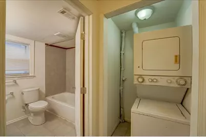 1105 E 3rd Street, Austin, TX 78702 - Photo 13