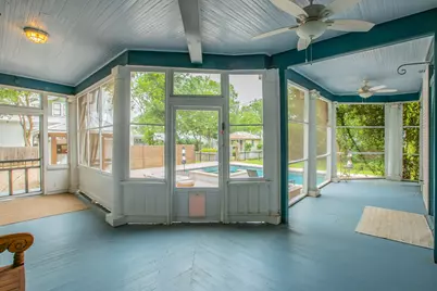1109 Pecan Street, Bastrop, TX 78602 - Photo 31