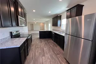364 Crescent Park Dr, Jarrell, TX 76537 - Photo 11
