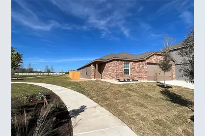 364 Crescent Park Drive, Jarrell, TX 76537 - Photo 3