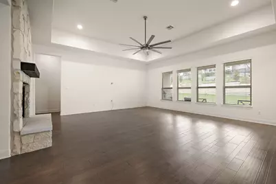 4705 Napoli Shore Drive, Leander, TX 78641 - Photo 9