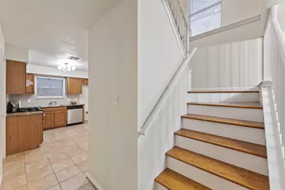 7707 Montaque Drive, Austin, TX 78729 - Photo 9