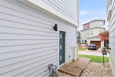 2021 Sharper Mews Lane, Austin, TX 78741 - Photo 31