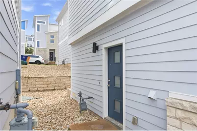 2021 Sharper Mews Lane, Austin, TX 78741 - Photo 27