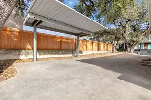 209 E Live Oak St, Austin, TX 78704 - Photo 37