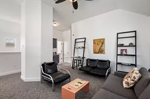 1819 Village Oak Ct, Austin, TX 78704 - Photo 11