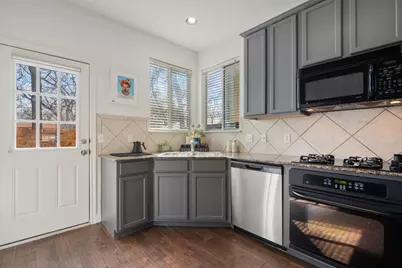 1819 Village Oak Court, Austin, TX 78704 - Photo 5